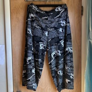 Joseph Ribkoff Black Wide Leg Fashion Week Print Capri Pants Size 12